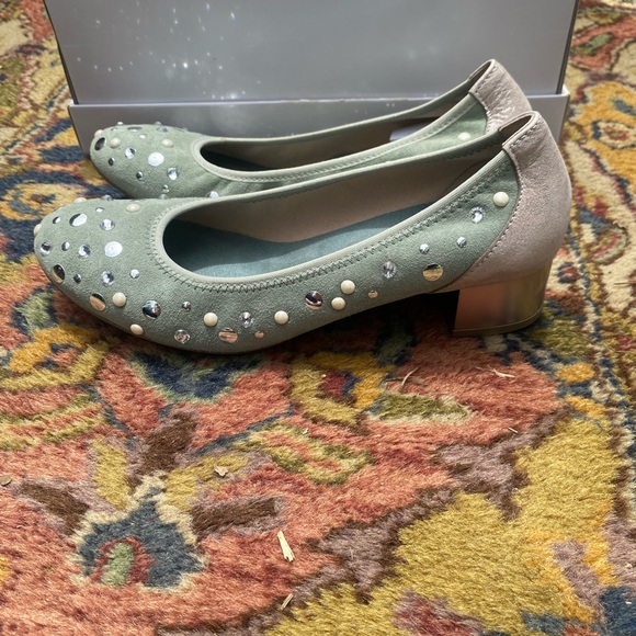 Hispanitas Embellished Women's Ballet Block Heels in Green - Picture 1 of 6